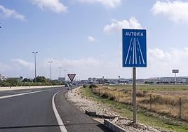 Señal de la salida a la autovía.