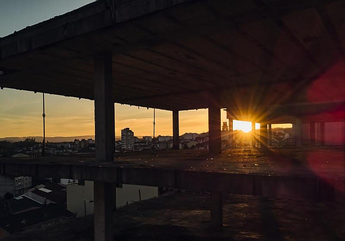 Un bloque de viviendas en construcción.
