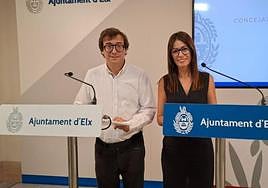 El director del ciclo de conciertos, Rubén Pacheco, y la edil de Cultura, Irene Ruíz.