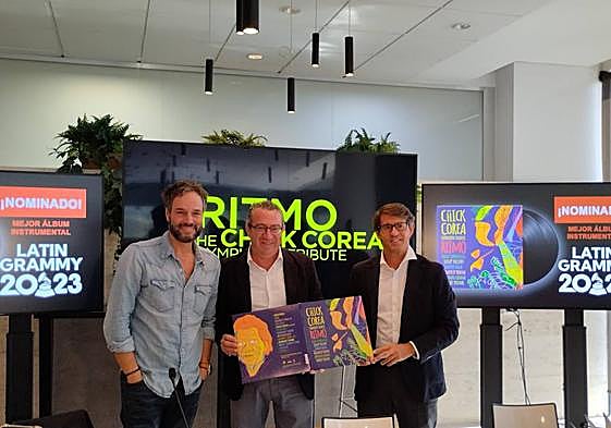 Josep Vicent, director de Adda Simfònica, junto a Toni Pérez y Juan de Dios Navarro, de la Diputación de Alicante.