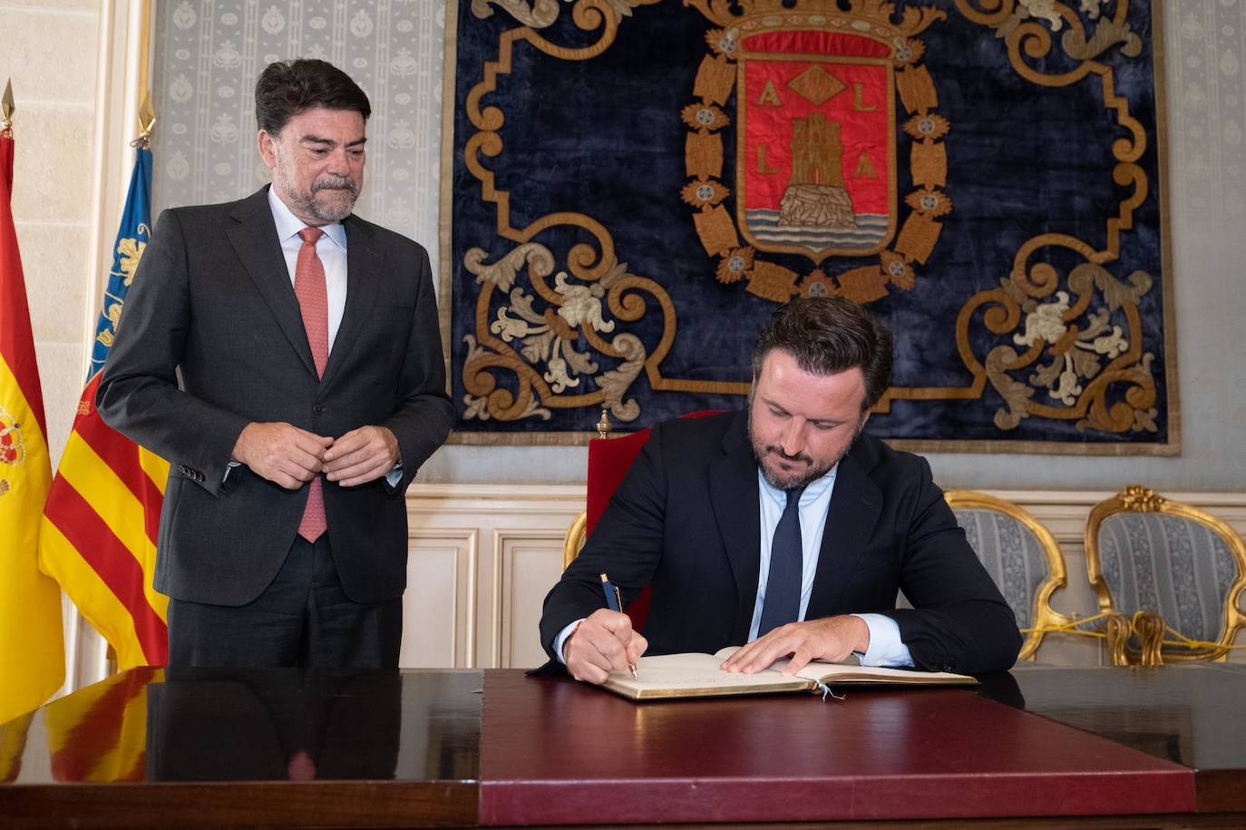 Así ha sido la visita de Pablo Ruz al Consistorio de Alicante