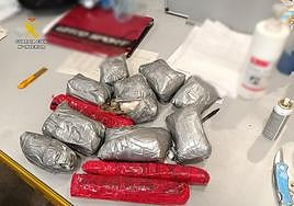 La droga interceptada por la Benemérita y la Agencia Tributaria en el aeropuerto de El Altet.