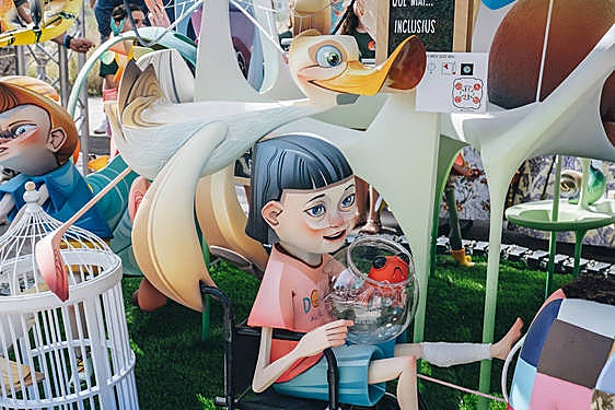 La hoguera infantil de Baver-Els Antigons se alzó este año con el primer premio.