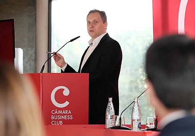 Daniel Lacalle durante su ponencia