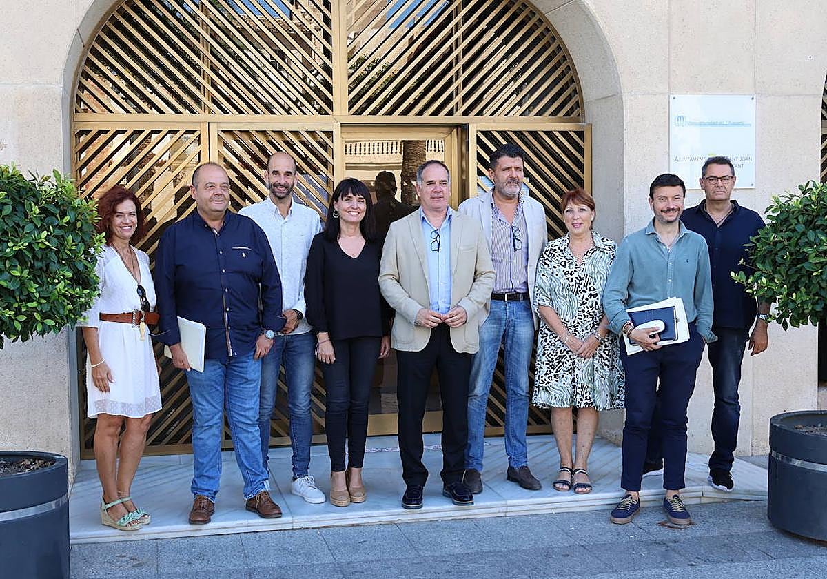 Presentación del balance de 100 días en el gobierno.