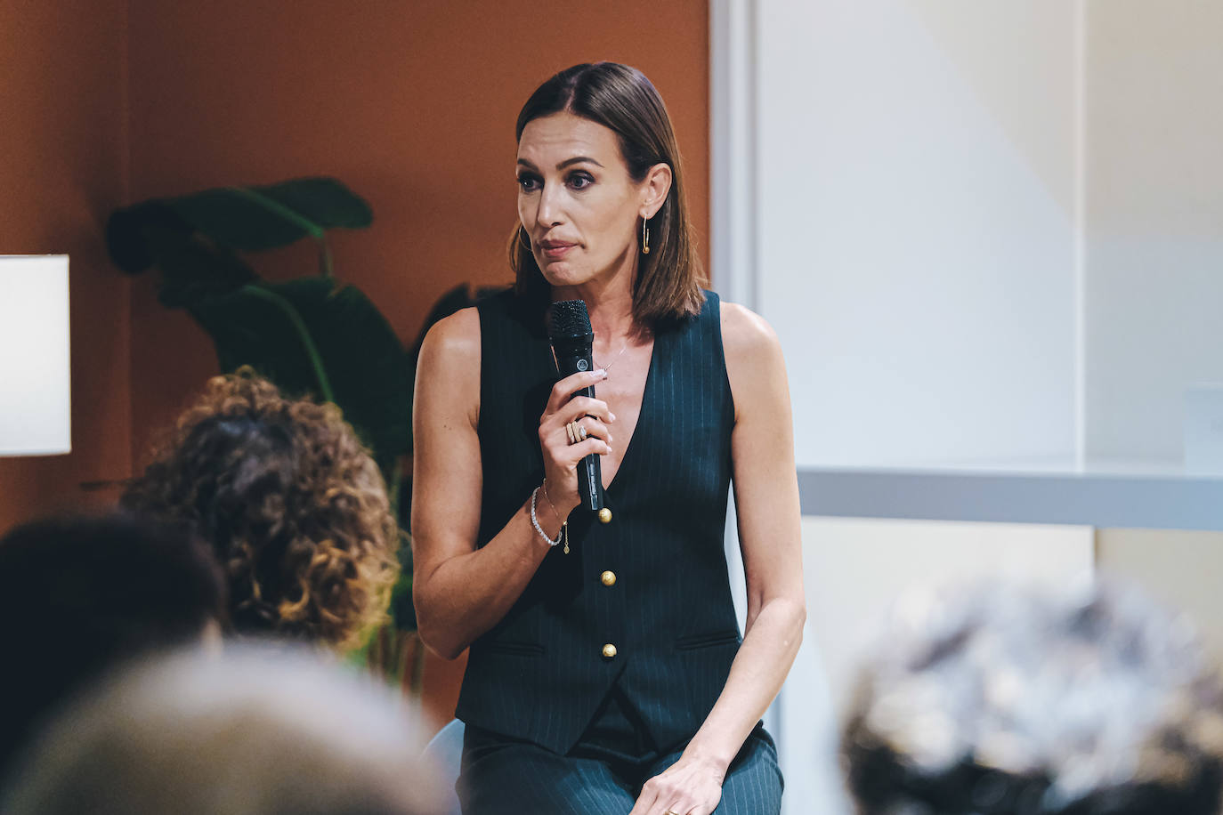 Nieves Álvarez presenta en Alicante su nueva línea de belleza