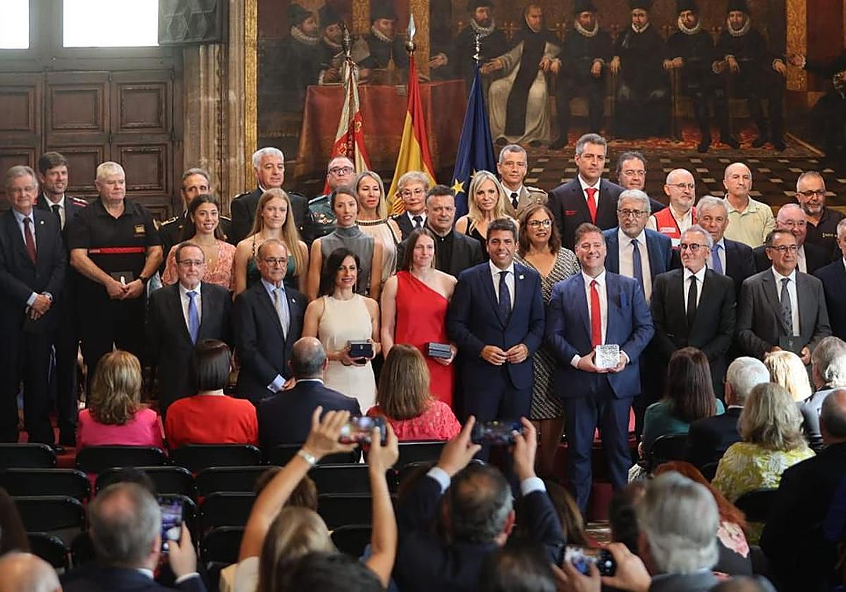 El acto celebrado este lunes en el Palau de la Generalitat en el que también se ha reconocido a Carlos Latre como embajador de la Comunitat.