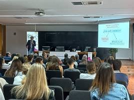 Antonio Escribano, durante la conferencia en la UA.