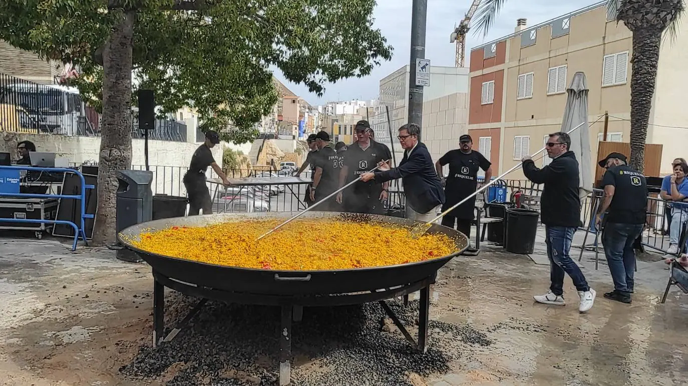 Imagen principal - Aguas de Alicante celebra sus 125 años con una fiesta para todos los alicantinos