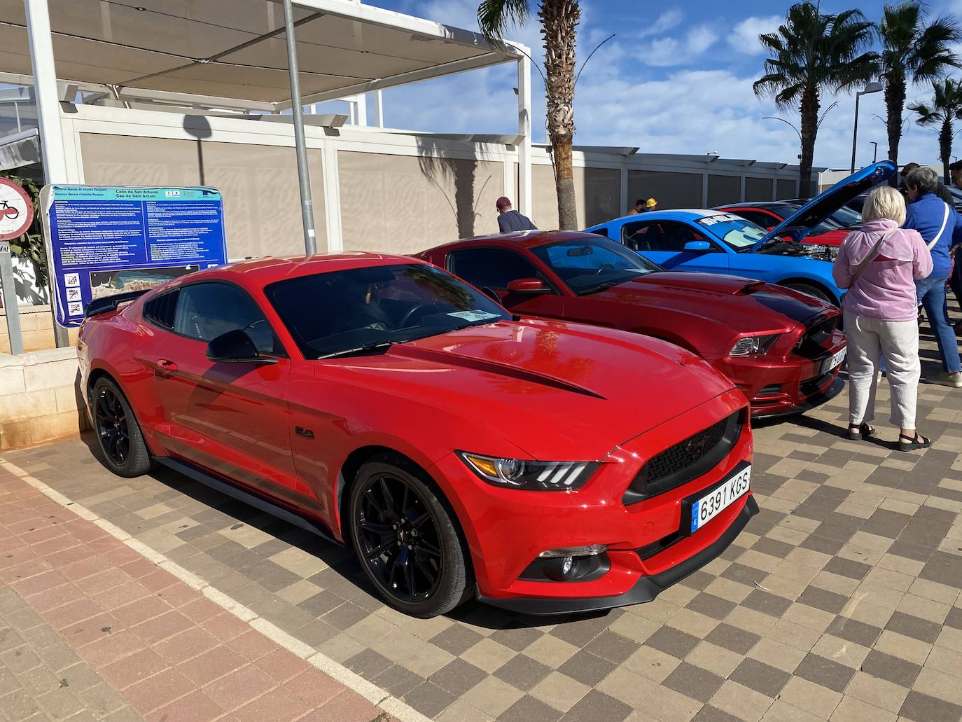 &#039;Muscle cars&#039; americanos en Dénia