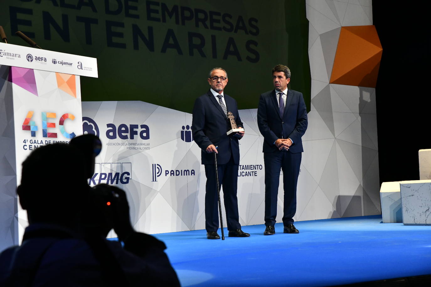Y llegó la noche de las empresas centenarias alicantinas