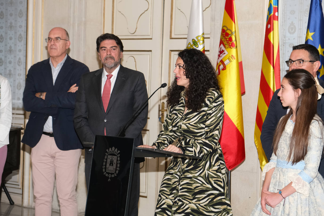 Entrega de premios a los artistas de las Hogueras de Alicante