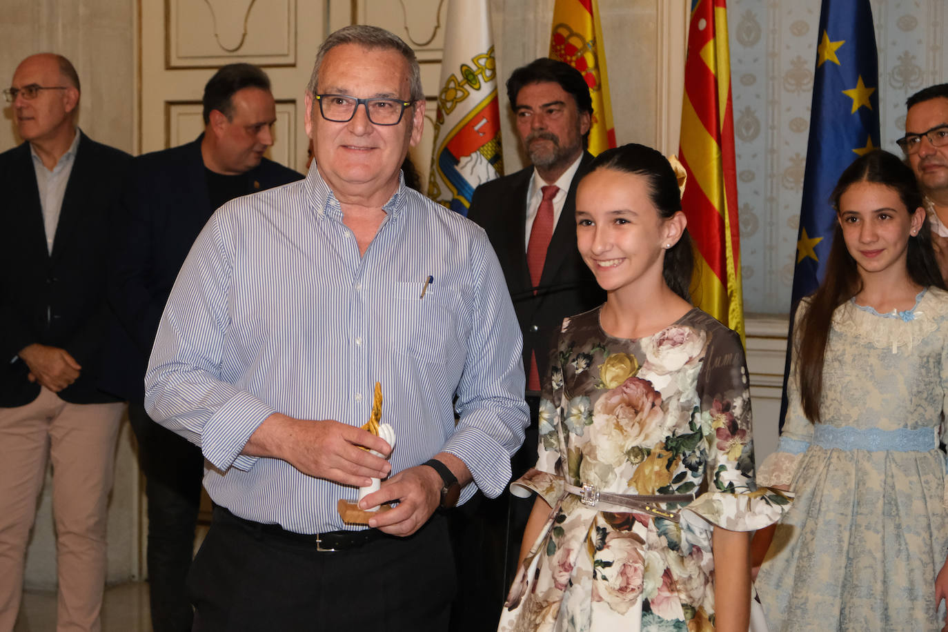 Entrega de premios a los artistas de las Hogueras de Alicante