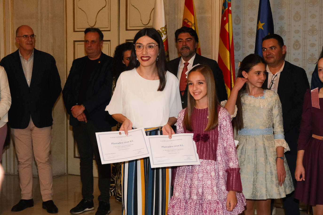 Entrega de premios a los artistas de las Hogueras de Alicante