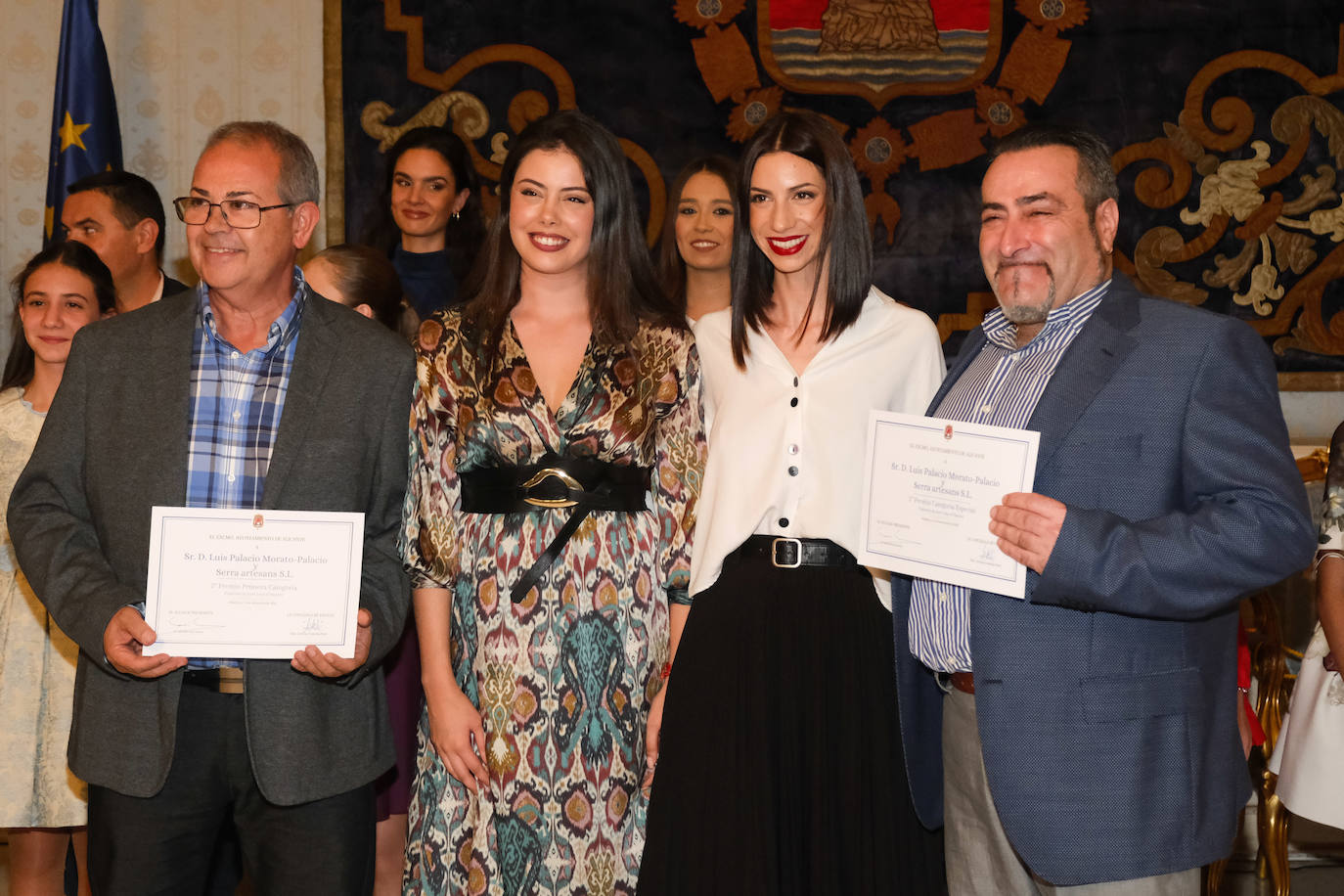 Entrega de premios a los artistas de las Hogueras de Alicante