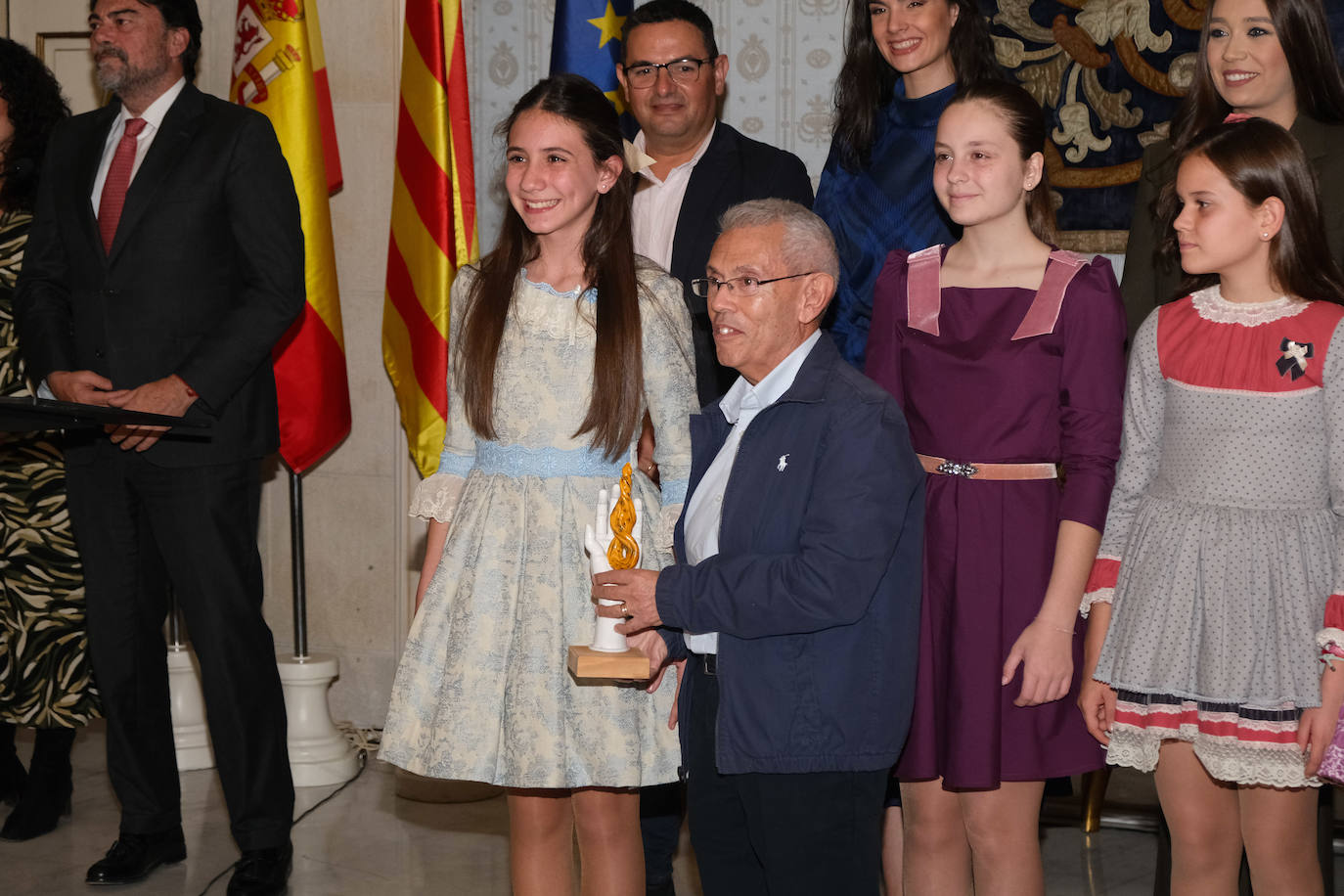 Entrega de premios a los artistas de las Hogueras de Alicante