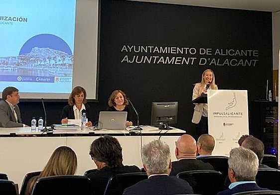 La presentación del 'Plan de Acción y Modernización del Comercio de la ciudad y de los Mercados Municipales'
