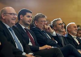 Ximo Puig, en el traspaso de carteras de la ministra de Ciencia.