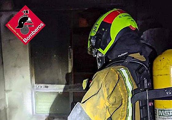 Incendio de la vivienda en Alcoi.