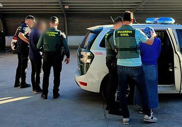 Dos detenidos por salir de un coche y robar a personas de avanzada edad en Alicante