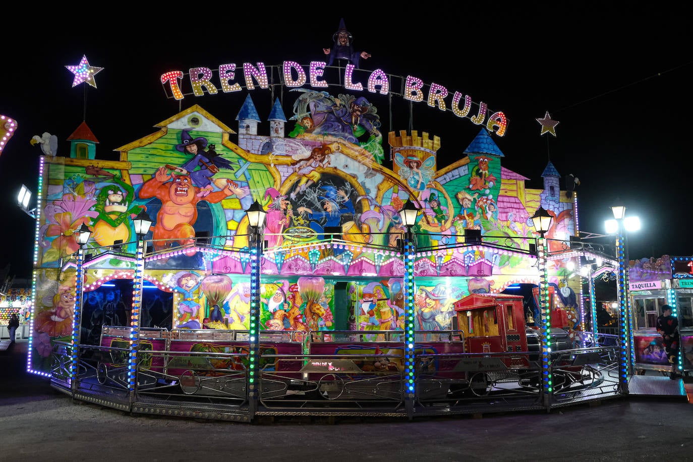 Así es la feria de Navidad que abre sus puertas en Alicante