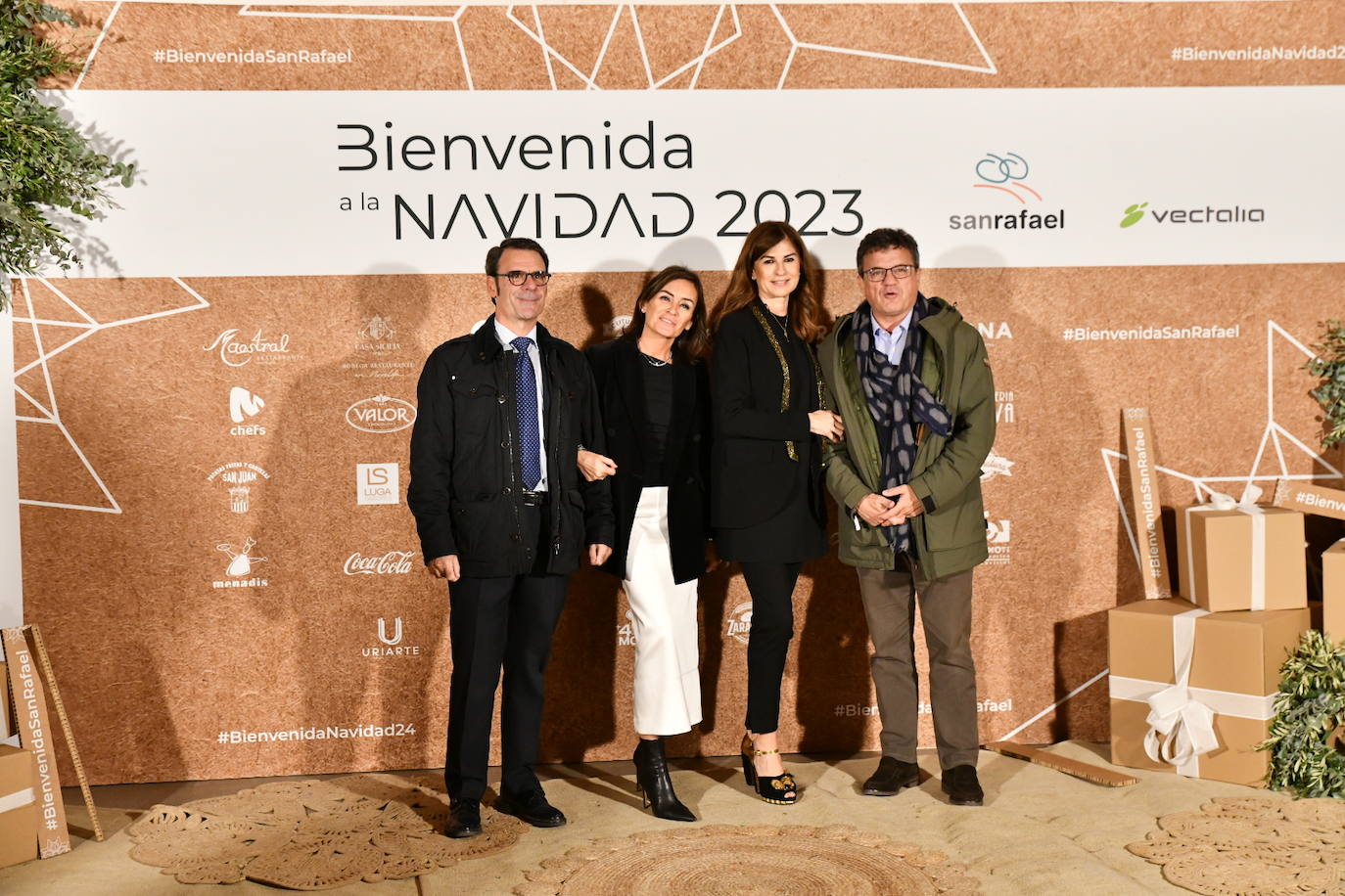 El cóctel solidario de Vectalia, en imágenes