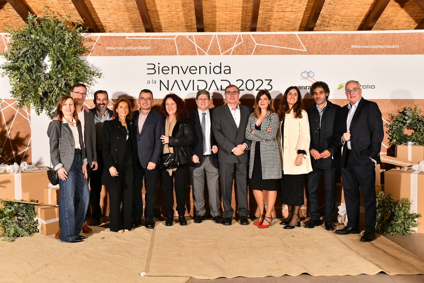 El cóctel solidario de Vectalia, en imágenes