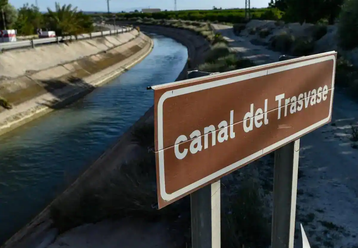 Canal del Trasvase Tajo-Segura.