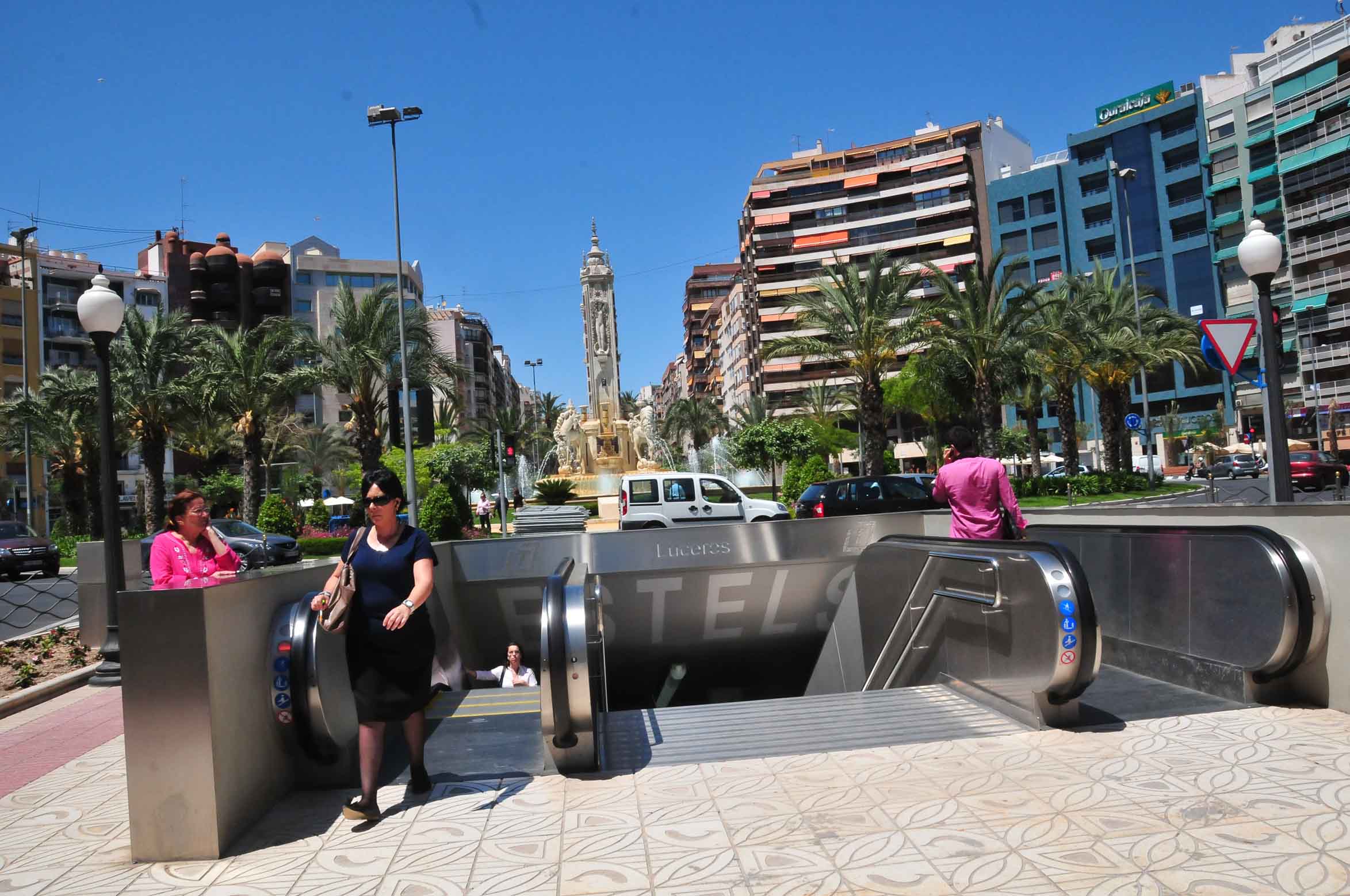 Estación del Tram en la plaza Luceros de Alicante.