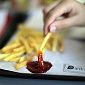 Los 'millennials' alicantinos suspenden en hábitos saludables: el 42% sufre sobrepeso