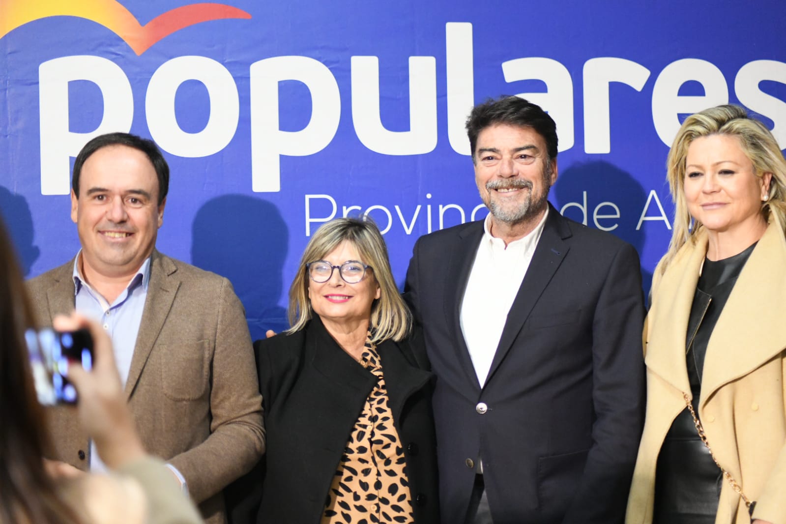 El PP de la provincia de Alicante celebra su cena de Navidad con un millar de afiliados y simpatizantes