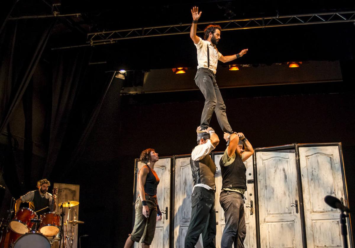 Circo, teatro y música para celebrar la Navidad en el Arniches de Alicante