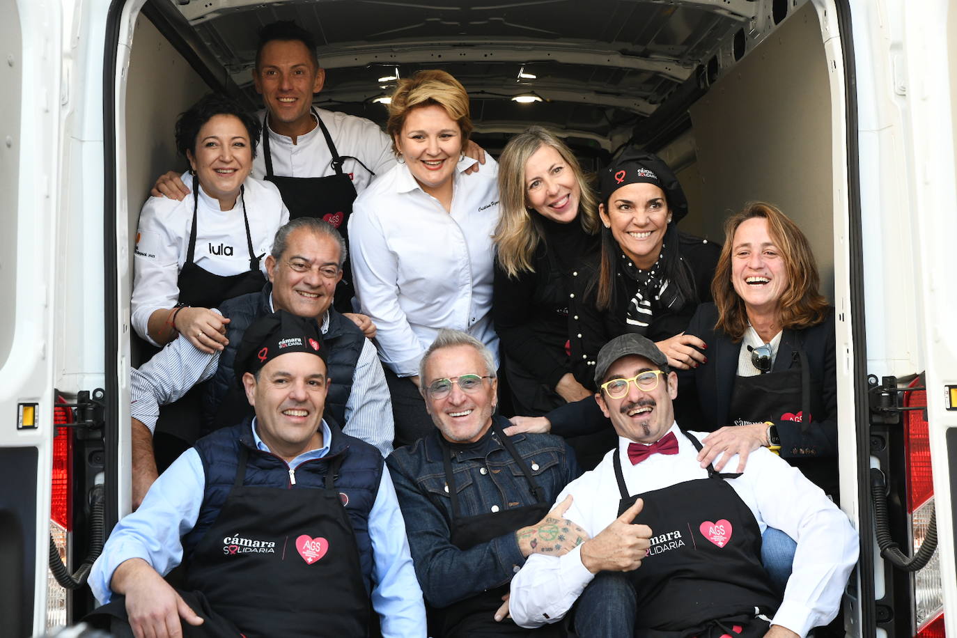 Los grandes chef dan el toque al cocido solidario de AGS