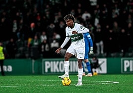 John Chetauya, durante el partido ante el Mirandés