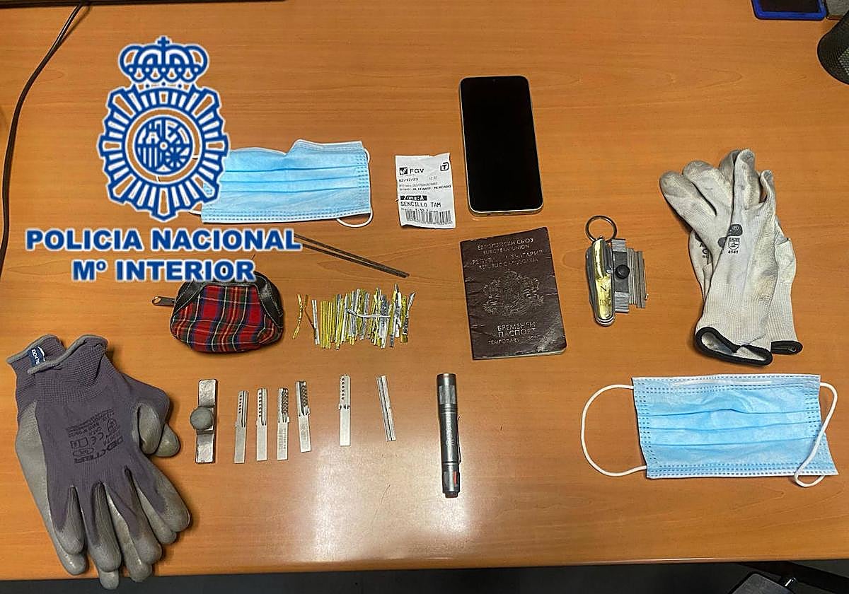 Utensilios interceptados por la Policía Nacional.