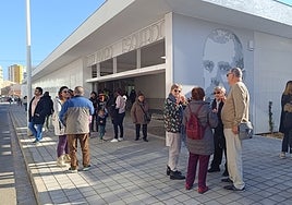 Familiares de los alumnos del centro pudieron visitar las nuevas instalaciones