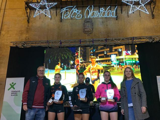 Fotos: Vuelve tras dos años la San Silvestre Ilicitana con cerca de 2.500 corredores