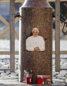 Imagen secundaria 2 - La Iglesia comienza los preparativos para despedir a Benedicto XVI