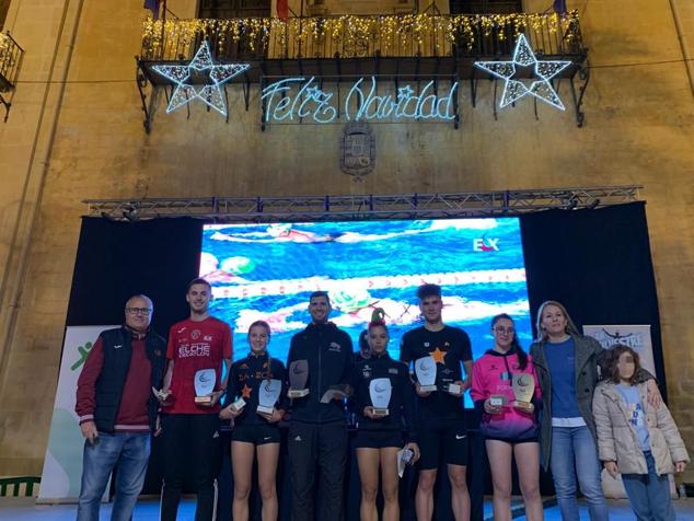 Fotos: Vuelve tras dos años la San Silvestre Ilicitana con cerca de 2.500 corredores