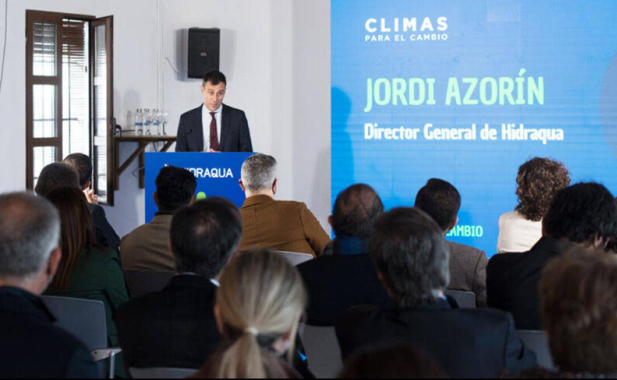 El consejero delegado de Hidraqua, Jordi Azorín, en uno de los coloquios. 