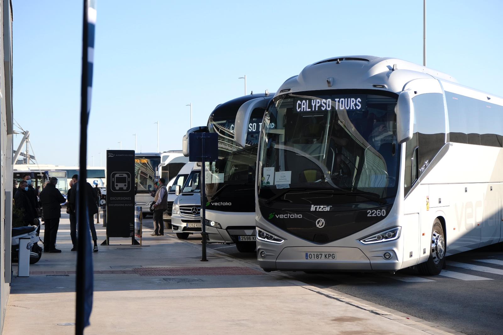 Fotos: El crucero &#039;Iona&#039; atraca en Alicante con 4.000 turistas