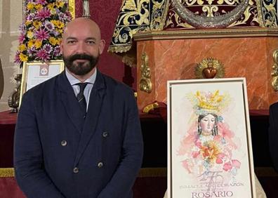 Imagen secundaria 1 - Luis de la Pura con algunos de sus carteles y detalle de un trazado con su lápiz.