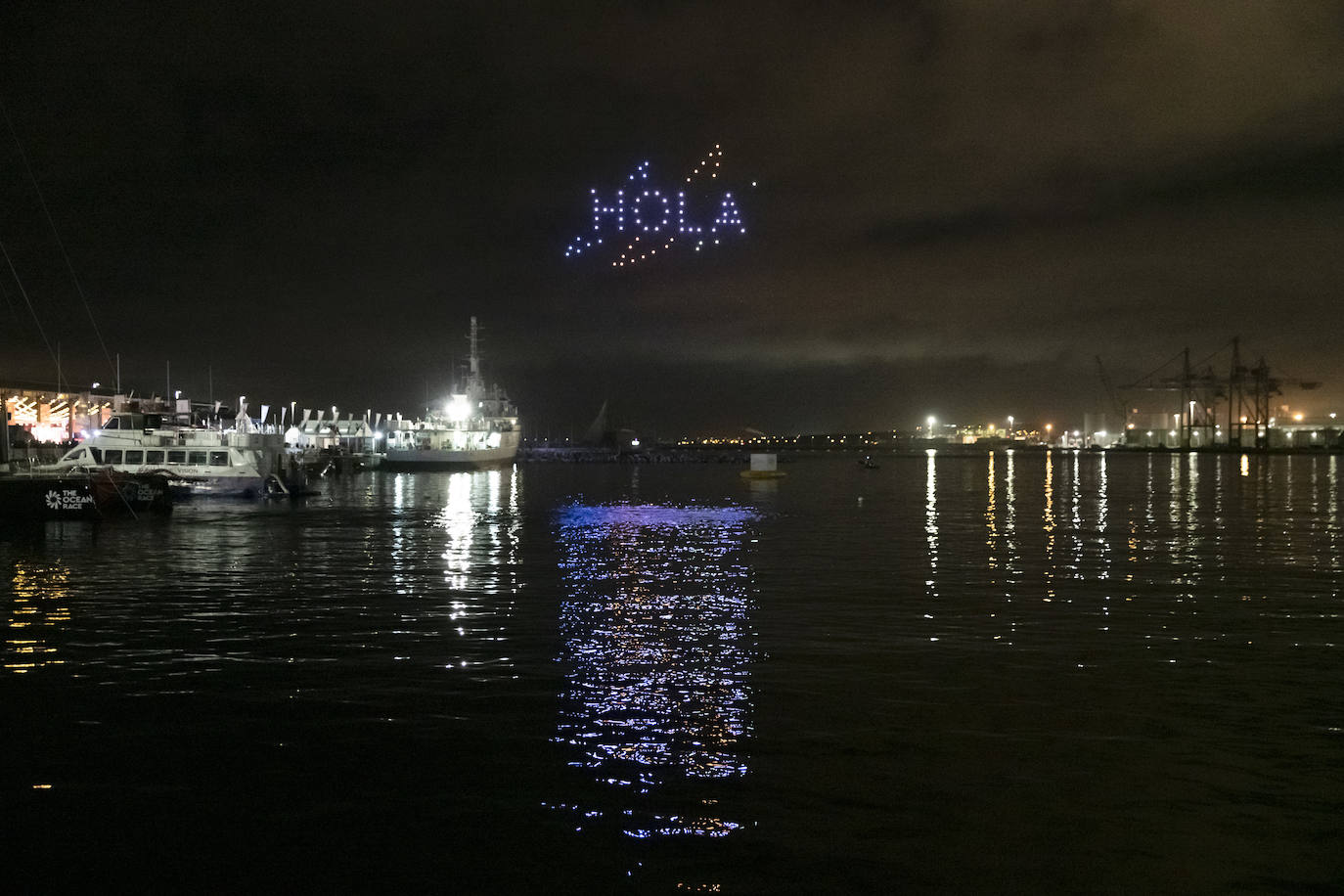 Ocean Race | Unos 200 drones iluminan el cielo alicantino