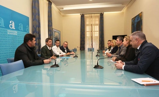 Imagen de la reunión mantenida en el Palacio Provincial