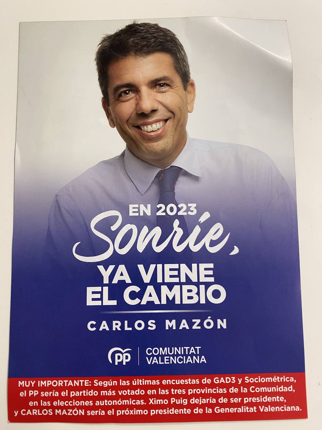 Imagen - Cara del folleto con el rostro de Carlos Mazón.