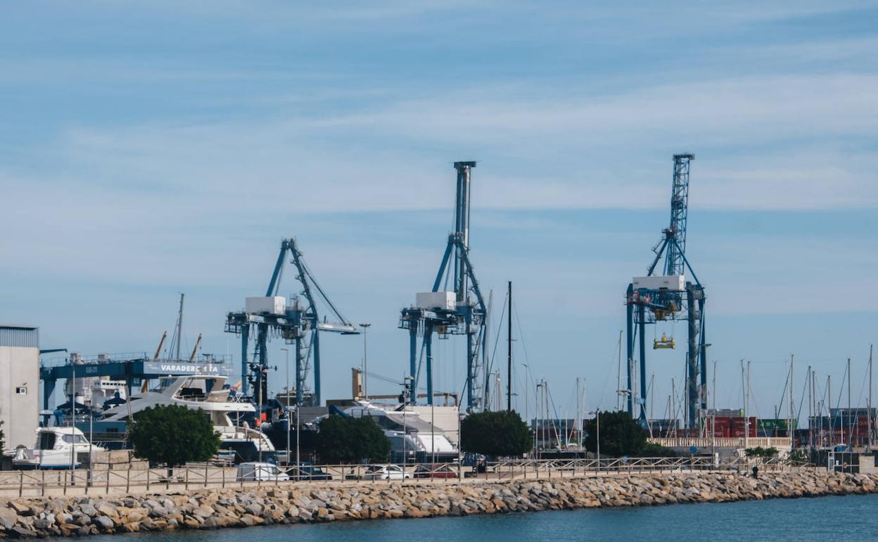 Grúas del puerto de Alicante 