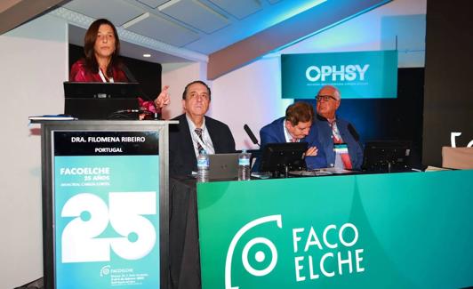 La doctora Filmonena Ribeiro, durante su exposición.