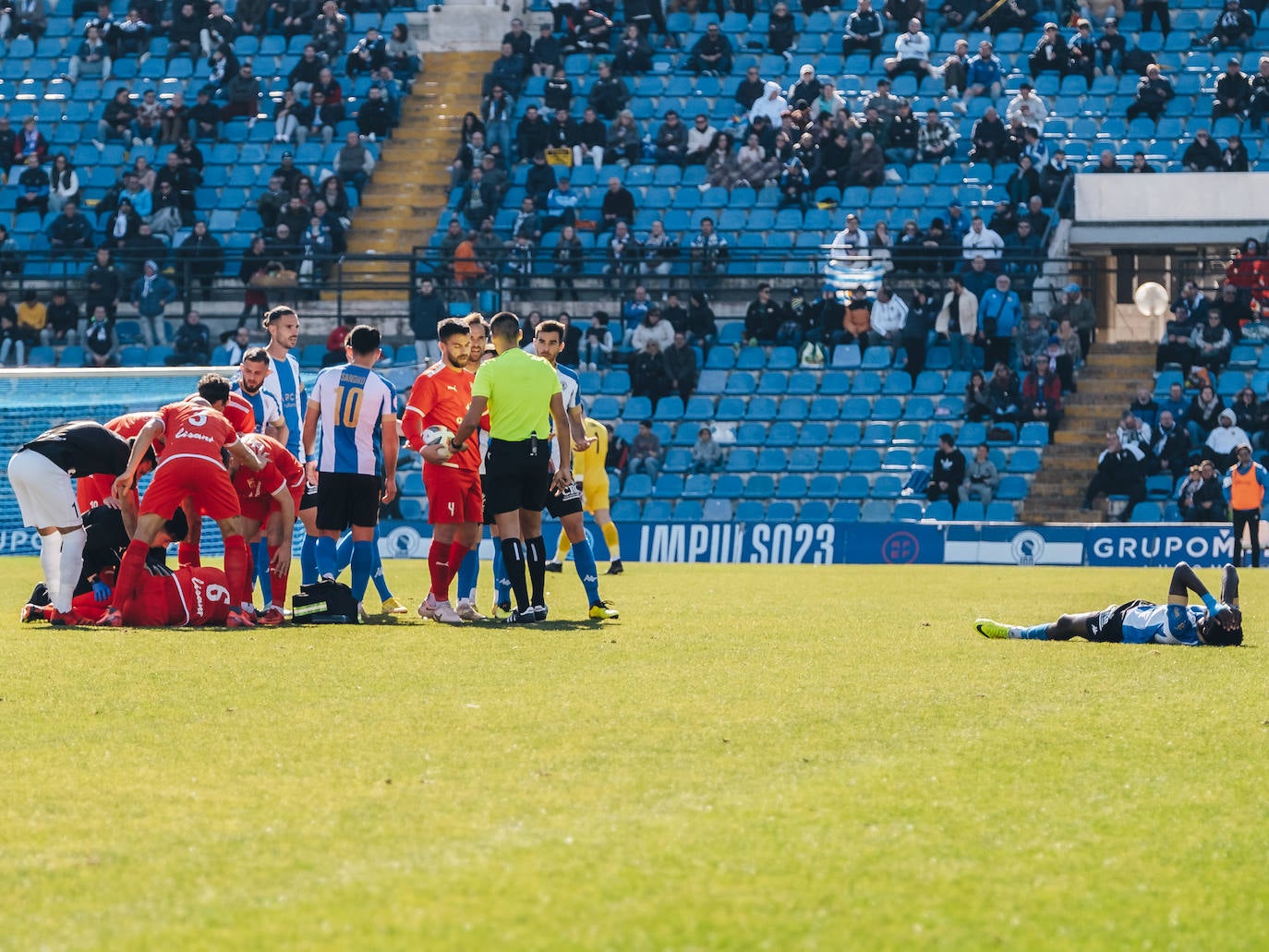 Fotos: El partido del Hércules contra el Prat en imágenes