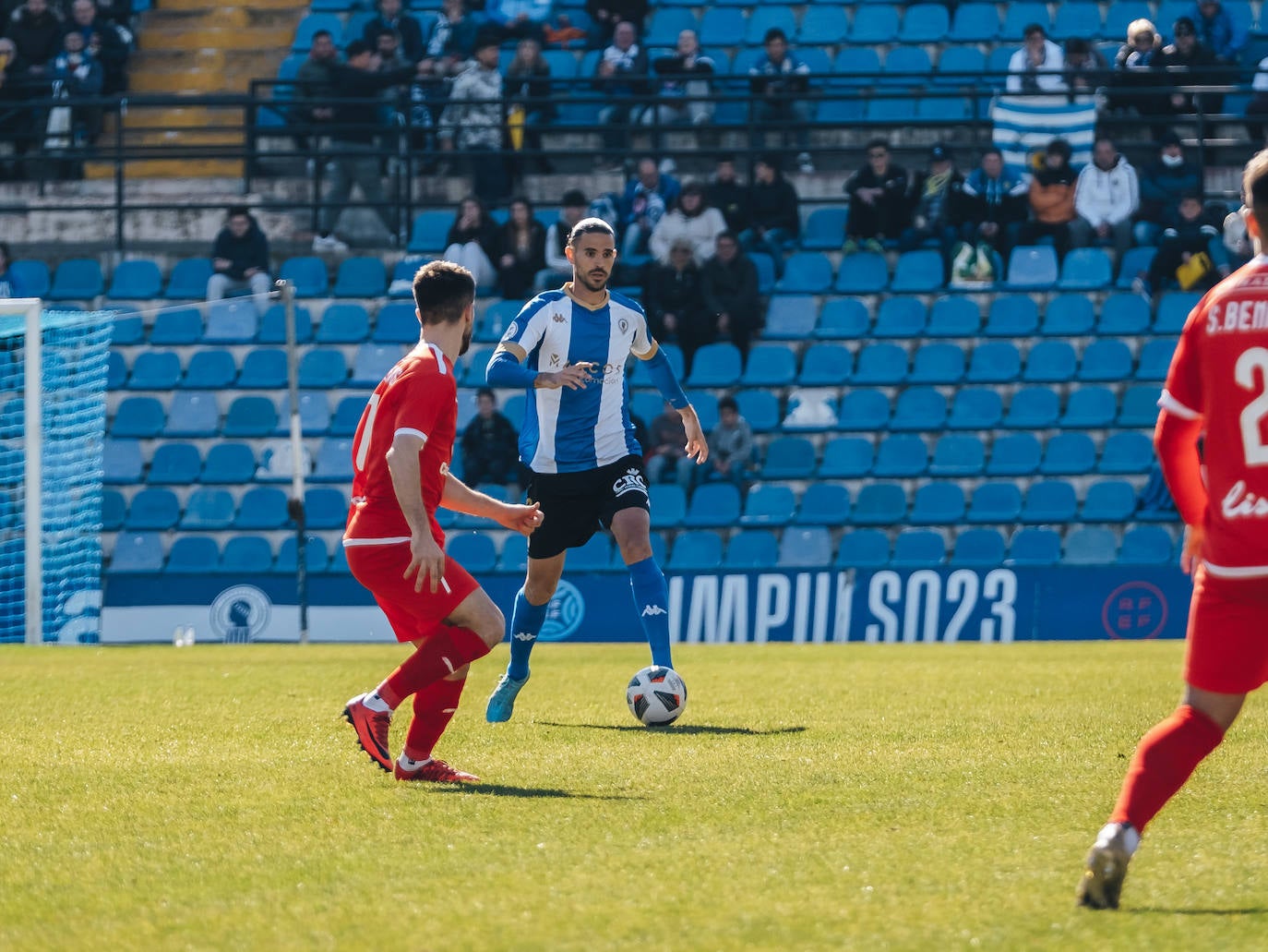 Fotos: El partido del Hércules contra el Prat en imágenes