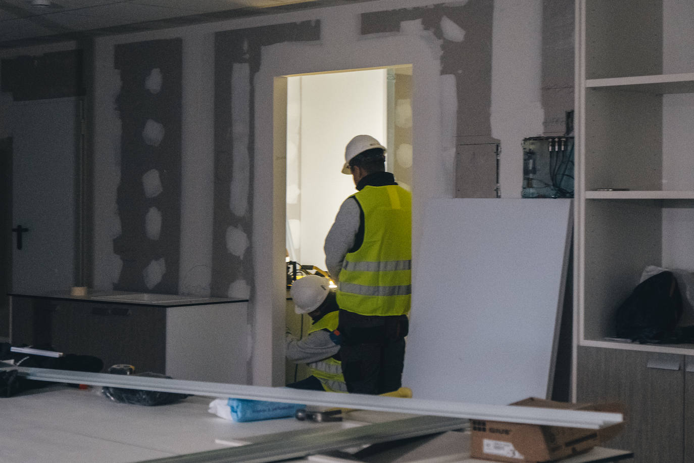 Fotos: Avanzan las obras en el edificio de Urgencias del Hospital General de Alicante | El presidente de la Generalitat Valenciana, Ximo Puig, y el conseller de Sanidad, Miguel Mínguez de visita